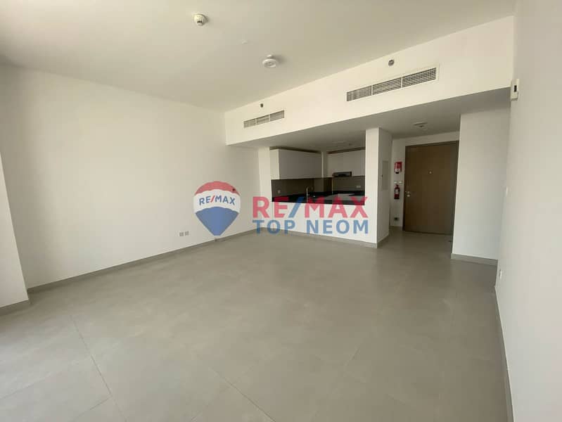 PRIME LOCATION | ELGANT | SPACIOUS UNIT