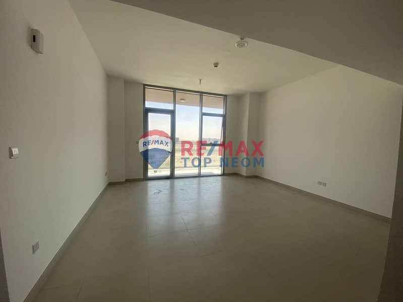 PRIME LOCATION | ELGANT | SPACIOUS UNIT