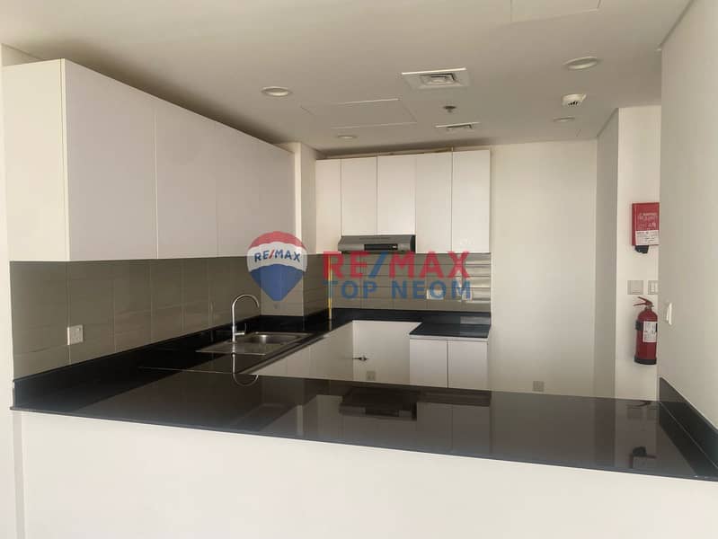 PRIME LOCATION | ELGANT | SPACIOUS UNIT