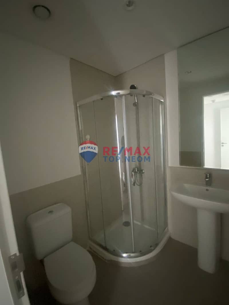 PRIME LOCATION | ELGANT | SPACIOUS UNIT - Image 12