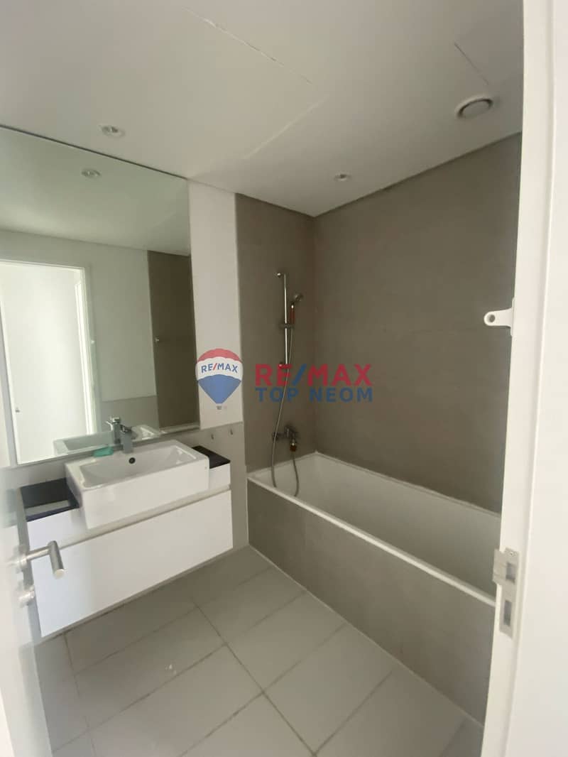 PRIME LOCATION | ELGANT | SPACIOUS UNIT - Image 13