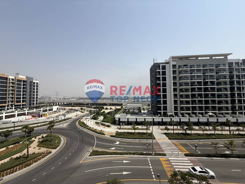 CORNER UNIT | OVERLOOKING ROAD & COMMUNITY | LUXURY FURNISHED - Image 9