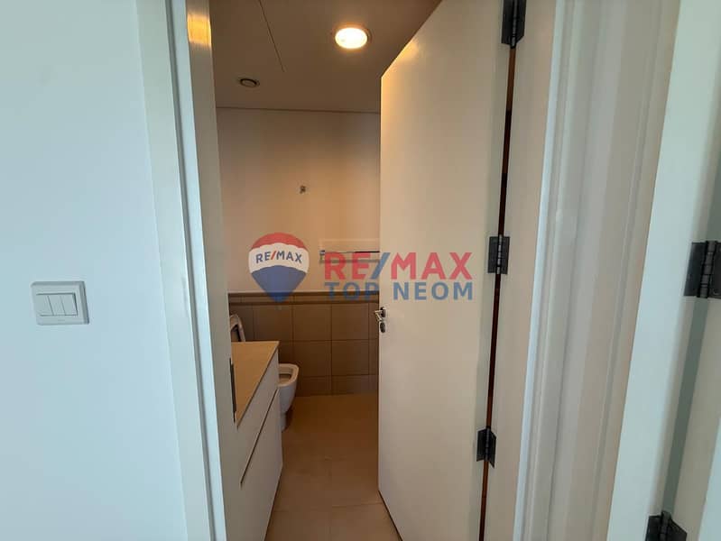 UPGRADED 2 BHK / SERIOUS SELLER / VACANT - Image 13