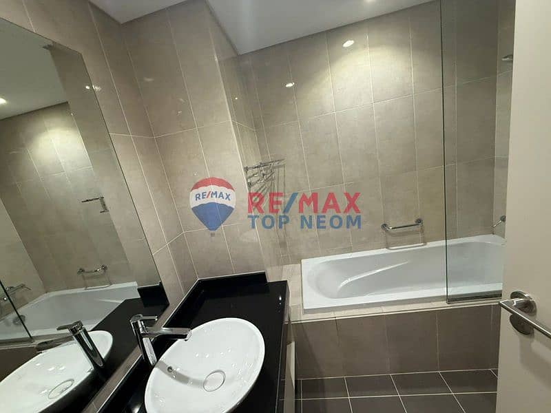 FULLY FURNISHED | SPACIOUS | VACANT