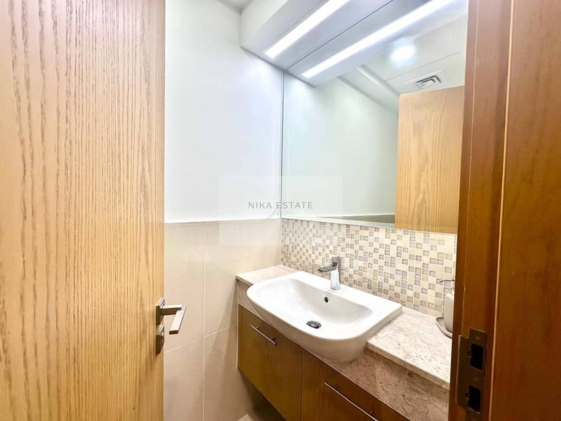 Downtown Panorama | Burj Khalifa View | Furnished - Image 16