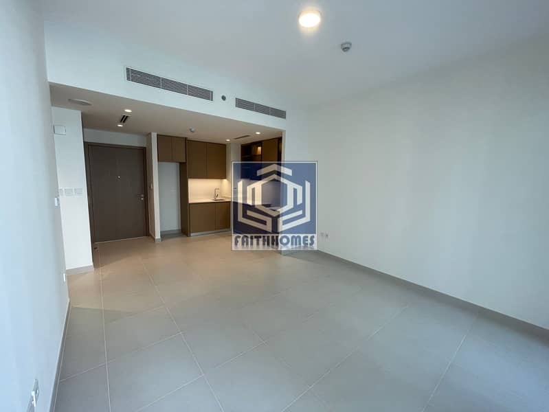 BEACHFRONT LUXURY LIVING AT CREEK HARBOUR