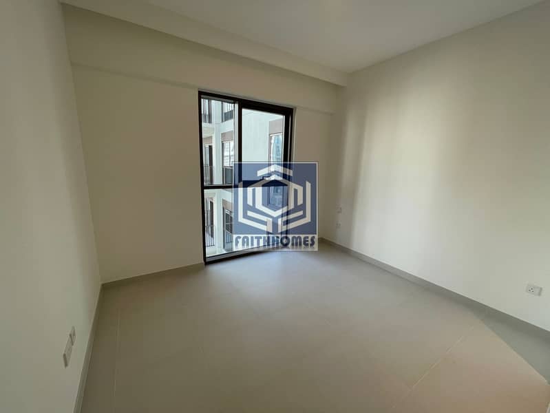 BEACHFRONT LUXURY LIVING AT CREEK HARBOUR - Image 8