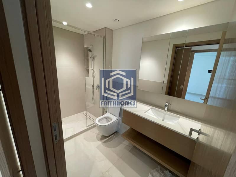 BEACHFRONT LUXURY LIVING AT CREEK HARBOUR - Image 14