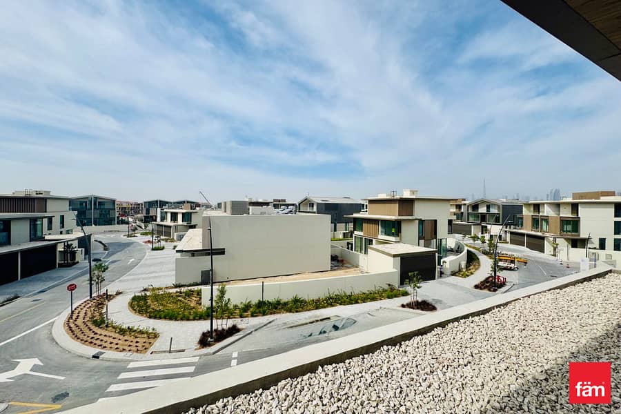 10min from Downtown|Luxury Villa| Motivated Seller