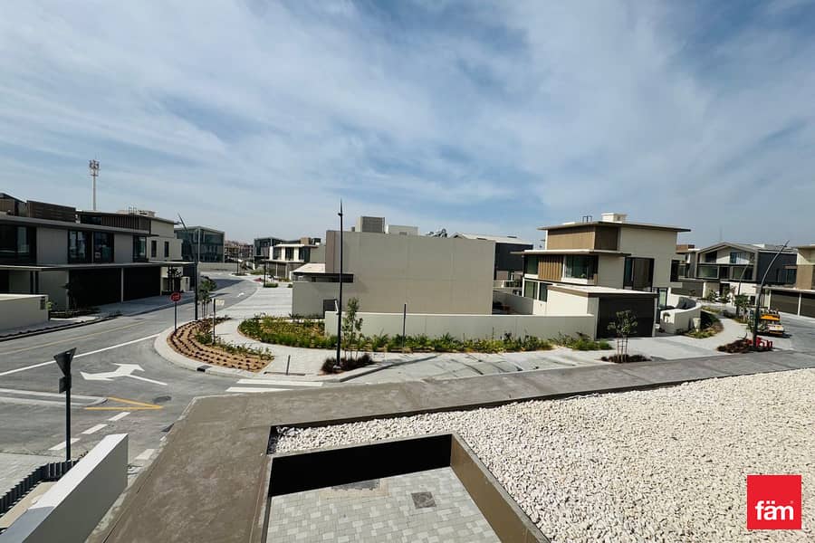 10min from Downtown|Luxury Villa| Motivated Seller