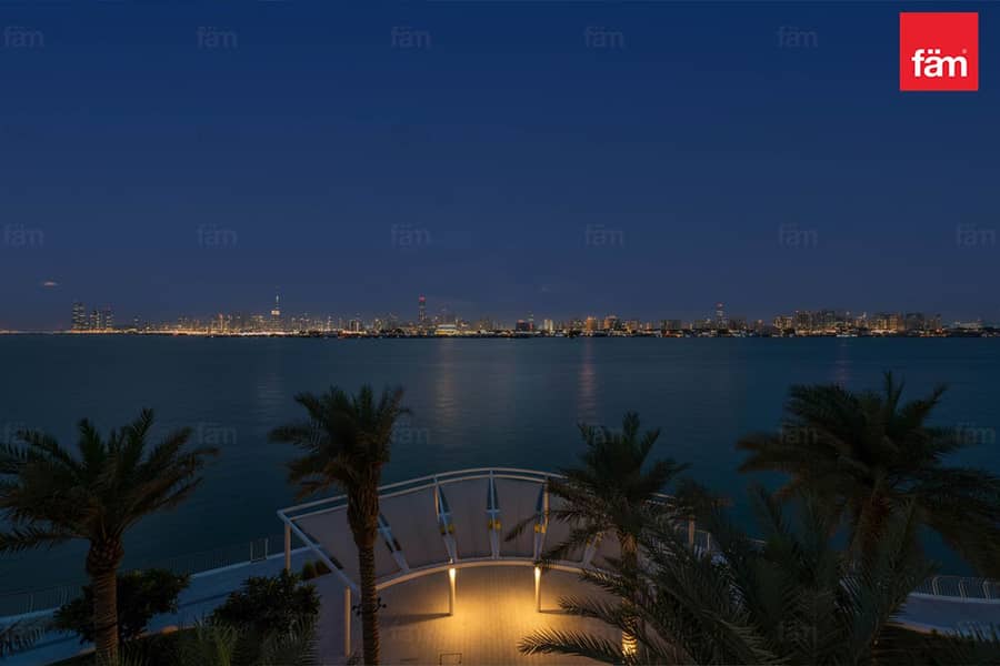 Sea and Burj Khalifa View| Unique Layout| Duplex - Image 14