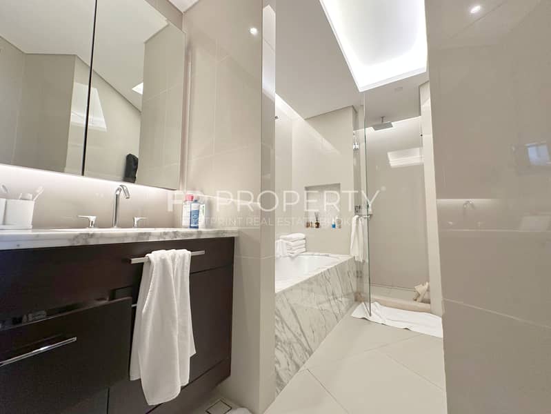 Fully Furnish 3 Bed | Higher Floor | Sea View | Vacant - Image 13