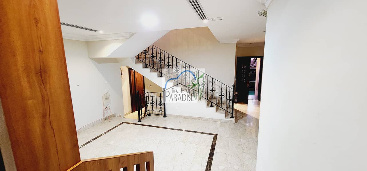 available semi independent 4 Bedroom all Master bedrooms/Maid Room/ Living & dinning/private back lawn swimming pool/4parking space/for rent in mirdif - Image 10