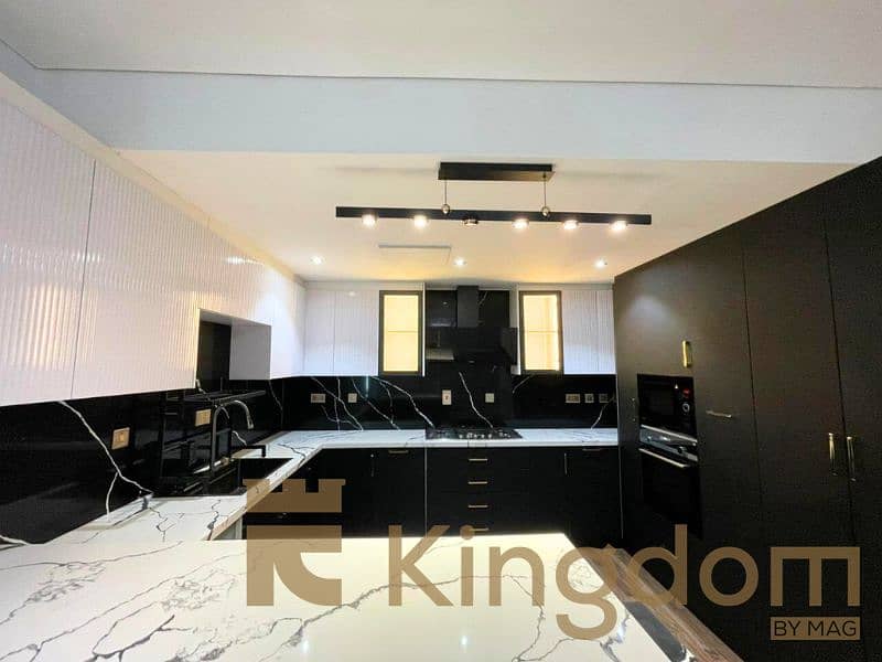 Premium 4BR Villa | Landscaped Garden | Single Row - Image 9