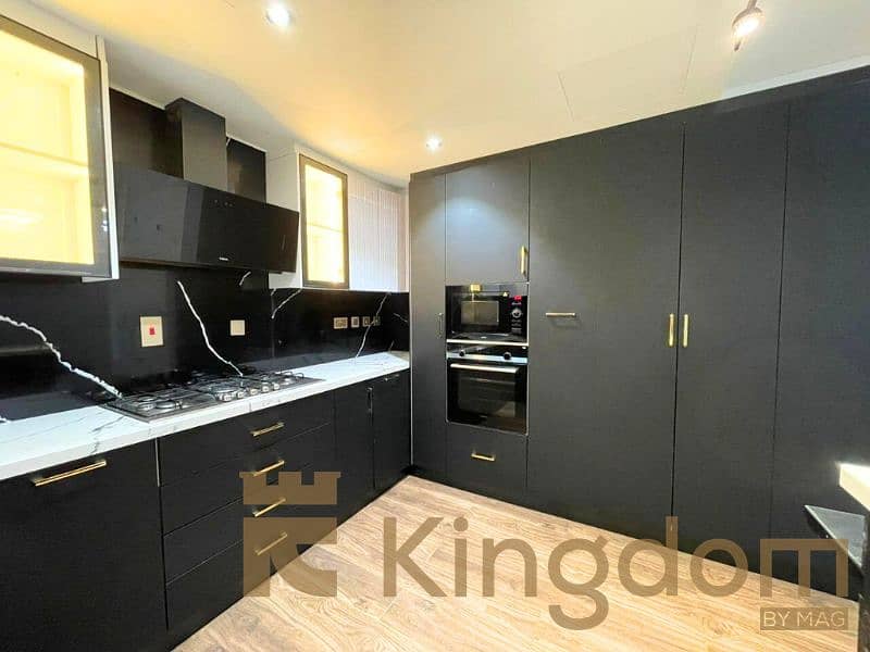 Premium 4BR Villa | Landscaped Garden | Single Row - Image 11