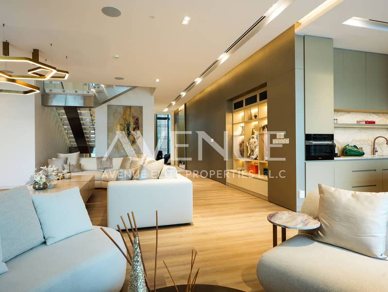 Exquisite Villa | Beach Front Living | Vacant