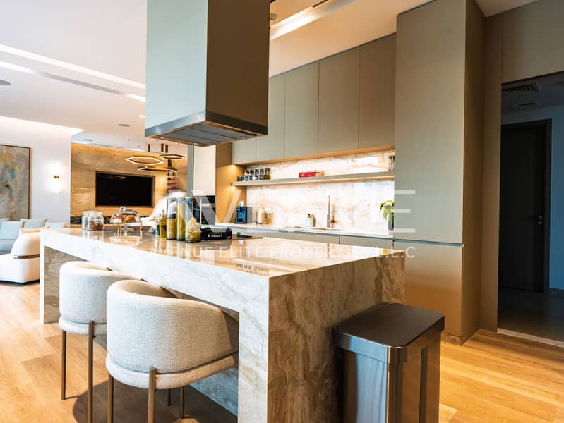 Exquisite Villa | Beach Front Living | Vacant - Image 11