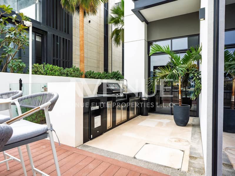 Exquisite Villa | Beach Front Living | Vacant - Image 15