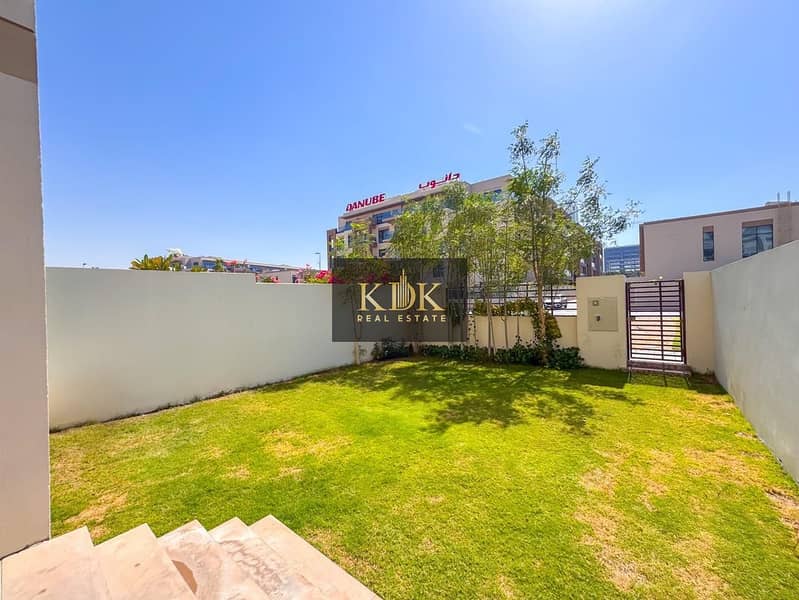 Community View | Prime Location | Spacious Villa - Image 12