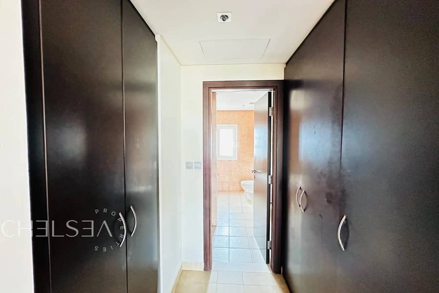 SINGLE ROW | CONVERTIBLE BEDROOM | ACCESSIBLE - Image 7