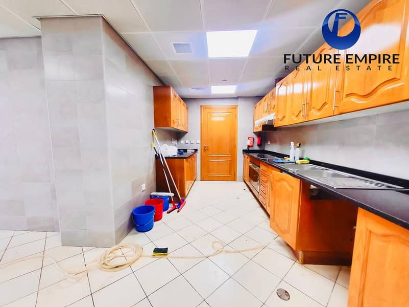 Chiller Free | Luxurious 2BHK | Maid's Room | High Floor - Image 12