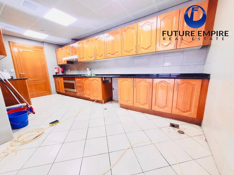 Chiller Free | Luxurious 2BHK | Maid's Room | High Floor - Image 21