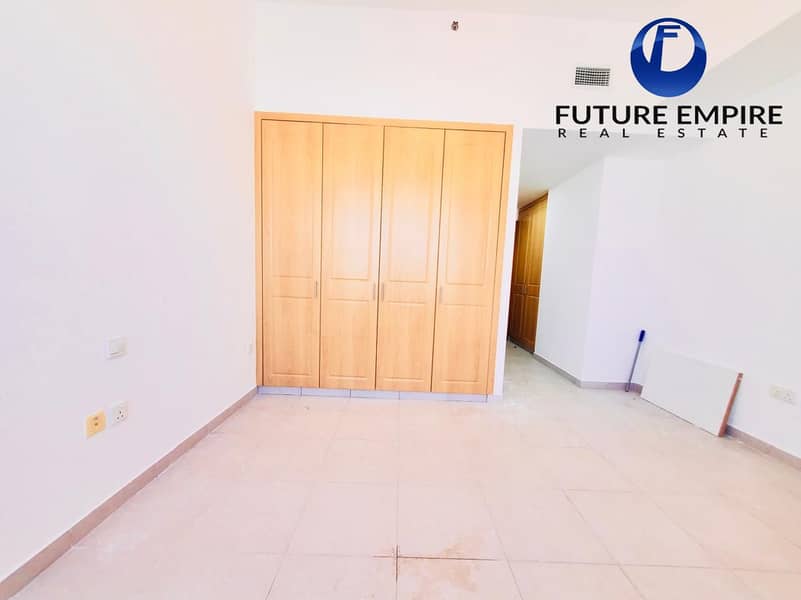 Chiller Free | Luxurious 2BHK | Maid's Room | High Floor - Image 23