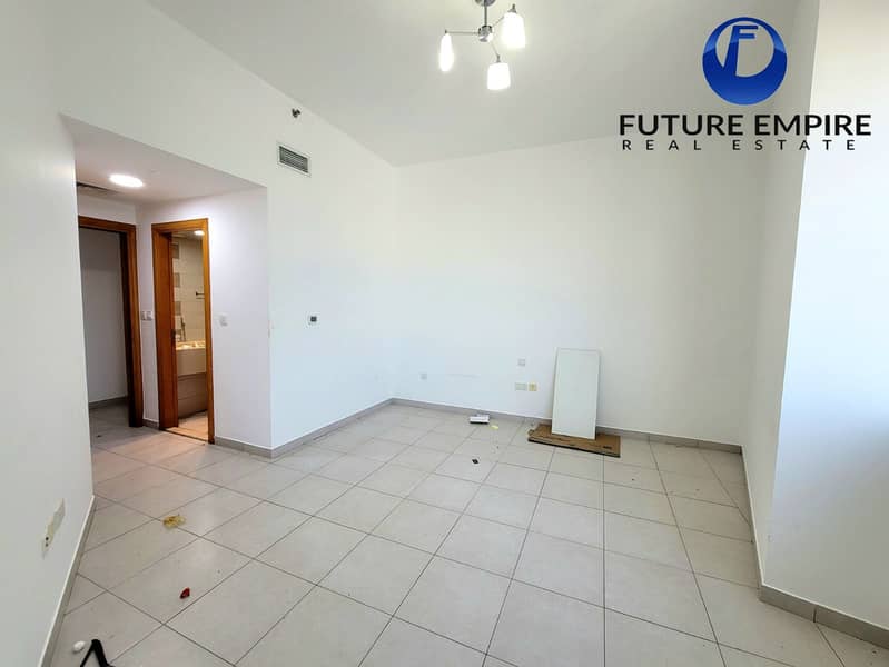 Chiller Free | Luxurious 2BHK | Maid's Room | High Floor - Image 11