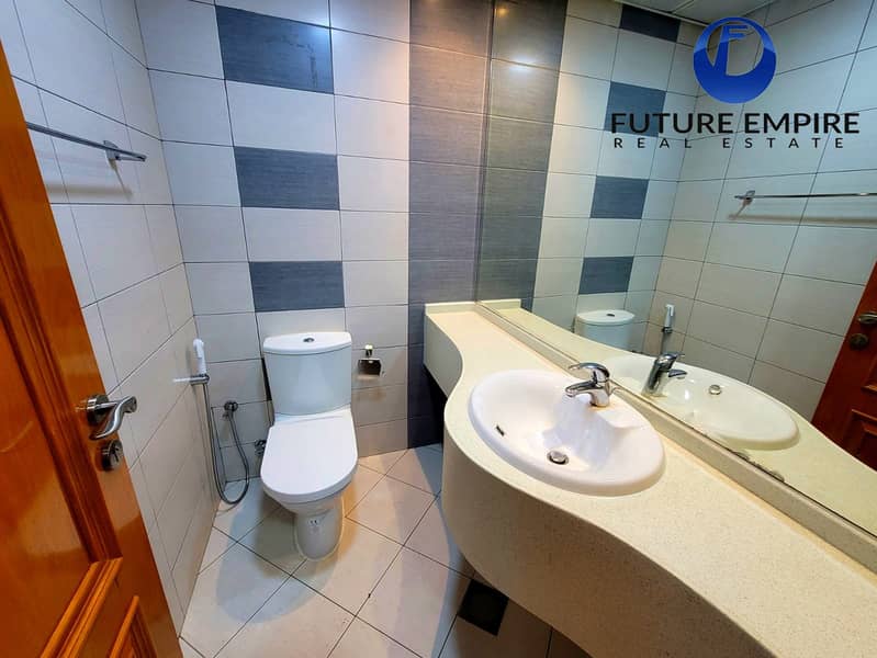 Chiller Free | Luxurious 2BHK | Maid's Room | High Floor - Image 16