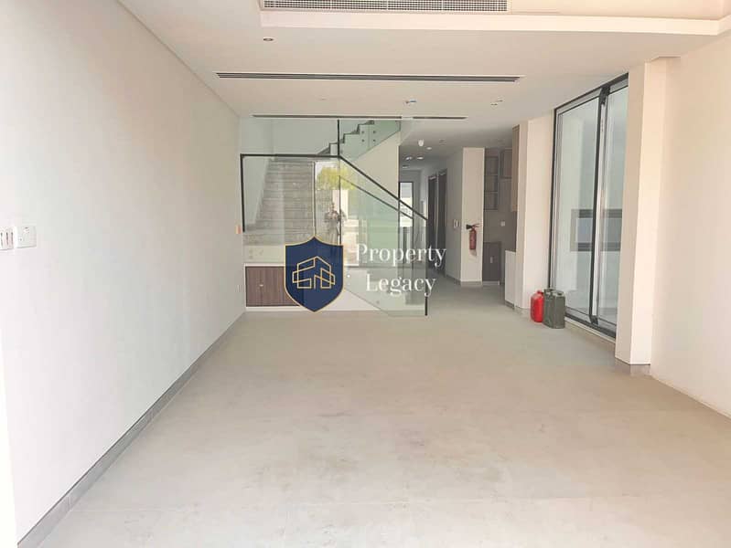 Modern Townhouse | Good Connectivity | Prime Area