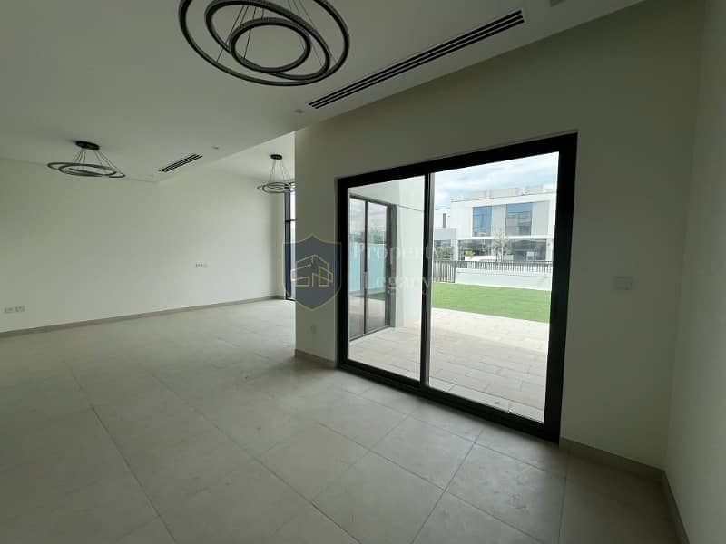 Spacious Layout | Great Community | Ready to Move