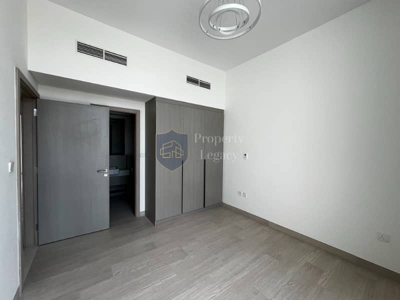 Spacious Layout | Great Community | Ready to Move - Image 11