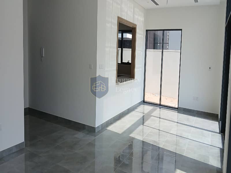 Luxury 4 BR House | Premium Location | Vacant