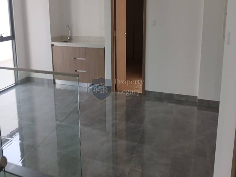 Luxury 4 BR House | Premium Location | Vacant - Image 13