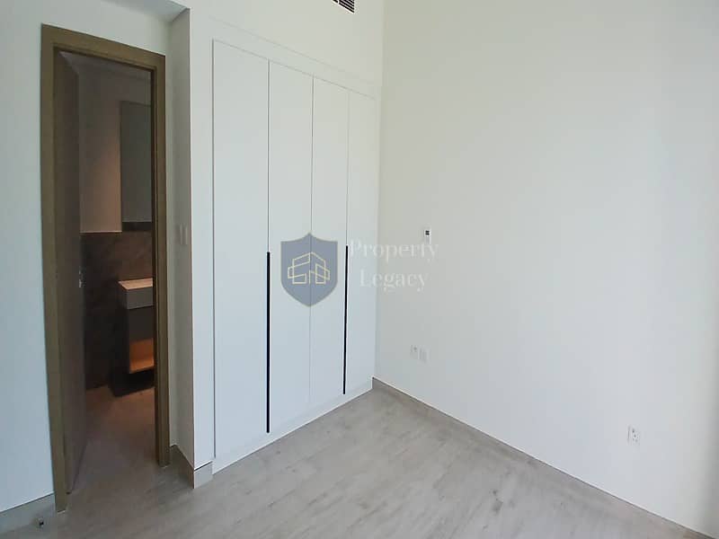 Vacant | Ready To Move In | Private Garden - Image 8