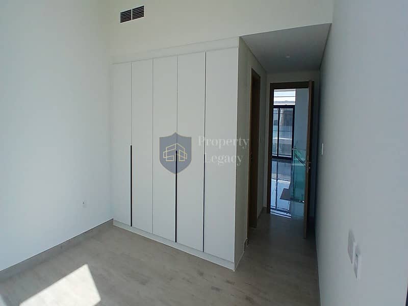 Vacant | Ready To Move In | Private Garden - Image 9