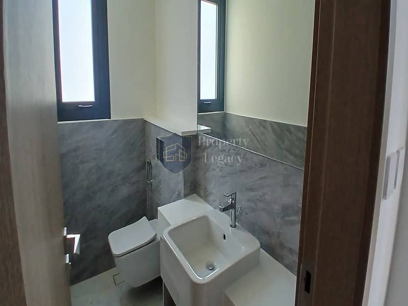 Vacant | Ready To Move In | Private Garden - Image 12