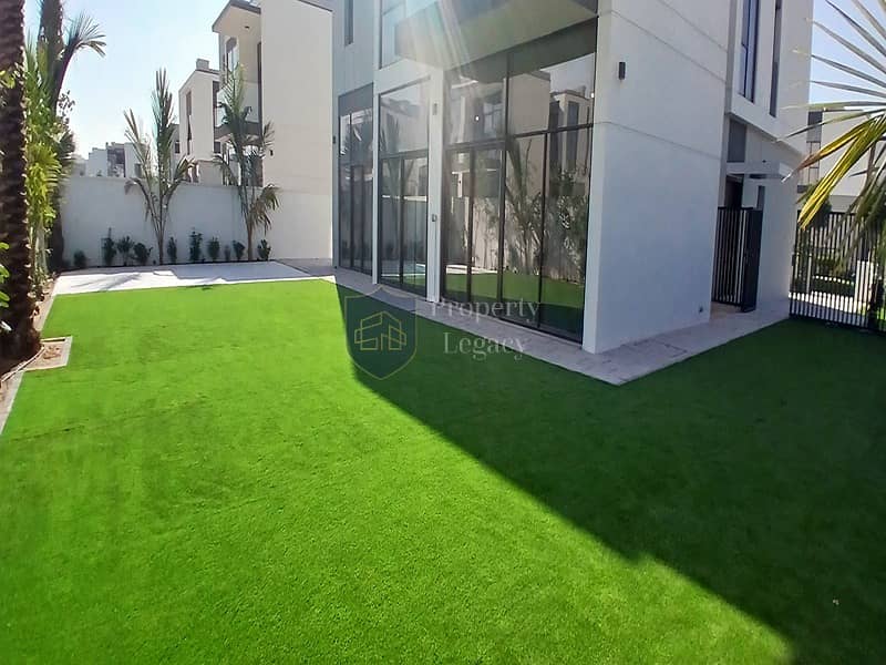 Vacant | Ready To Move In | Private Garden - Image 17