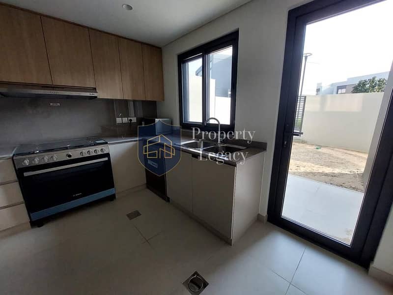 Community View | Spacious | Vacant