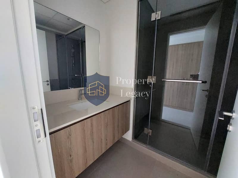 Community View | Spacious | Vacant - Image 13