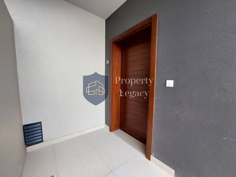 Community View | Spacious | Vacant - Image 21