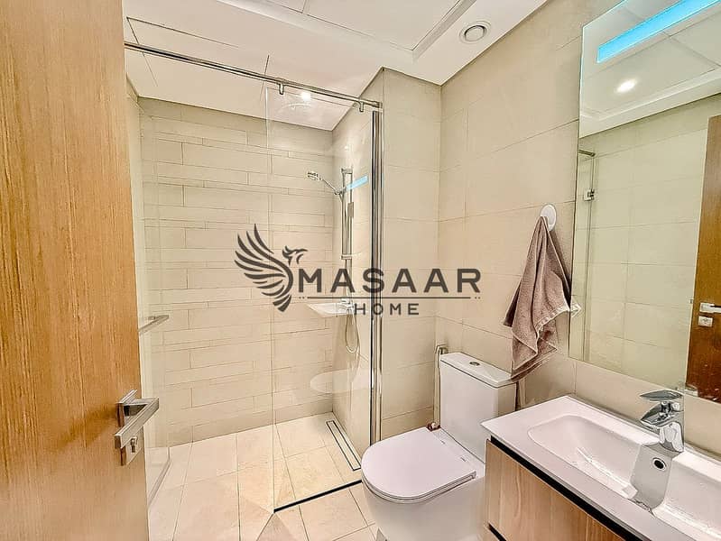 Creek View | Prime Location | Luxury Furnished - Image 10