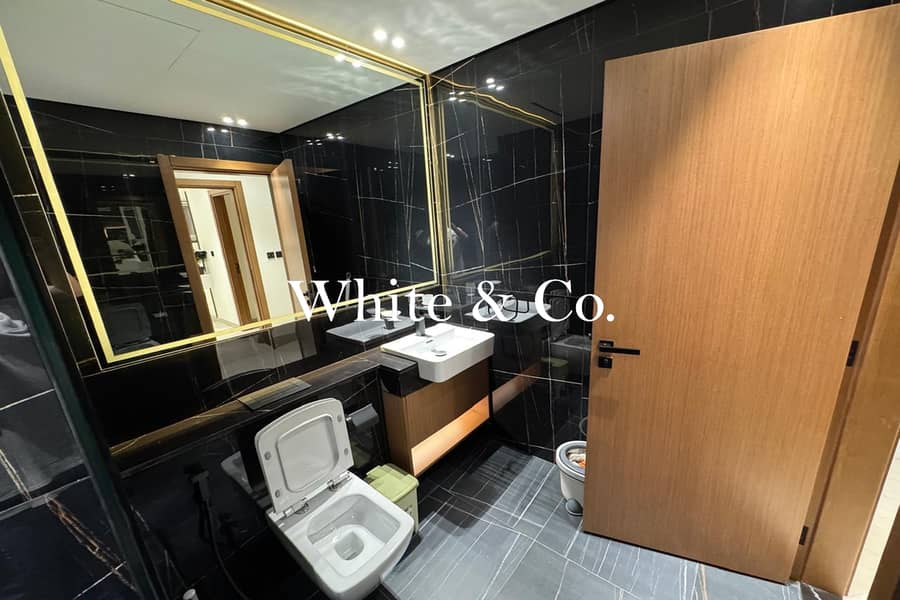 FULLY FURNISHED| PRIVATE POOL| LUXURY