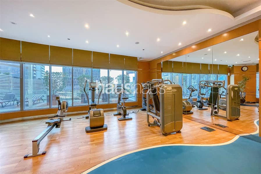 Burj Khalifa View | Upgraded | Furnished | VOT - Image 14