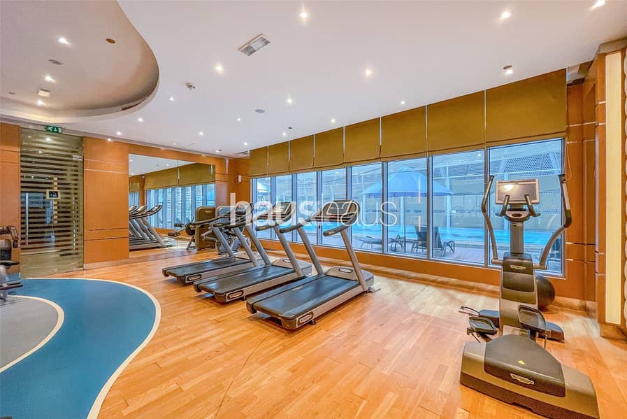 Burj Khalifa View | Upgraded | Furnished | VOT - Image 15