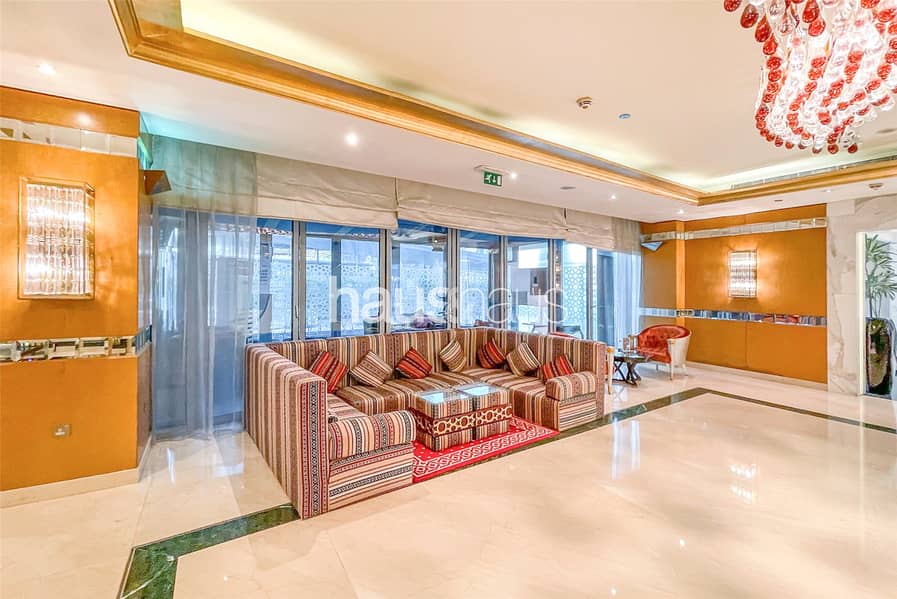 Burj Khalifa View | Upgraded | Furnished | VOT - Image 16