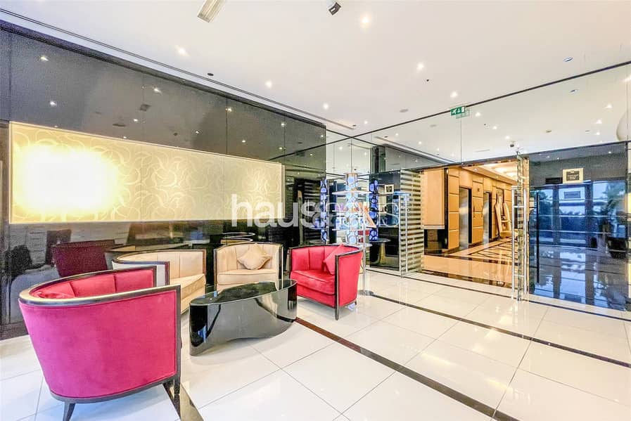 Burj Khalifa View | Upgraded | Furnished | VOT - Image 18