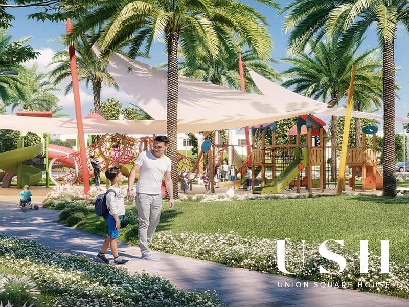 Genuine | Single Row | On The Pool and Park | Spacious Layout