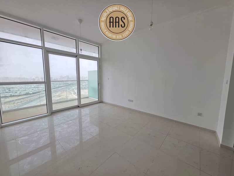 Spacious Studio Apartment With Lagoon view - Image 8