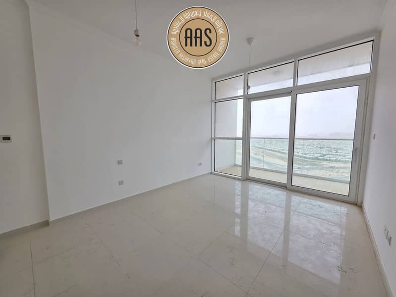 Spacious Studio Apartment With Lagoon view - Image 9